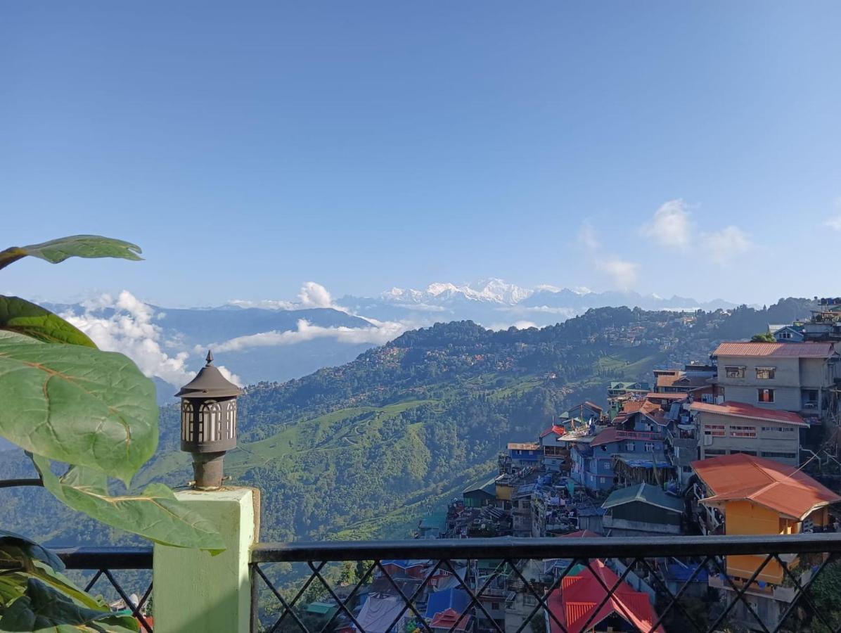 Dew Drops Guest House Darjeeling  Bagian luar foto
