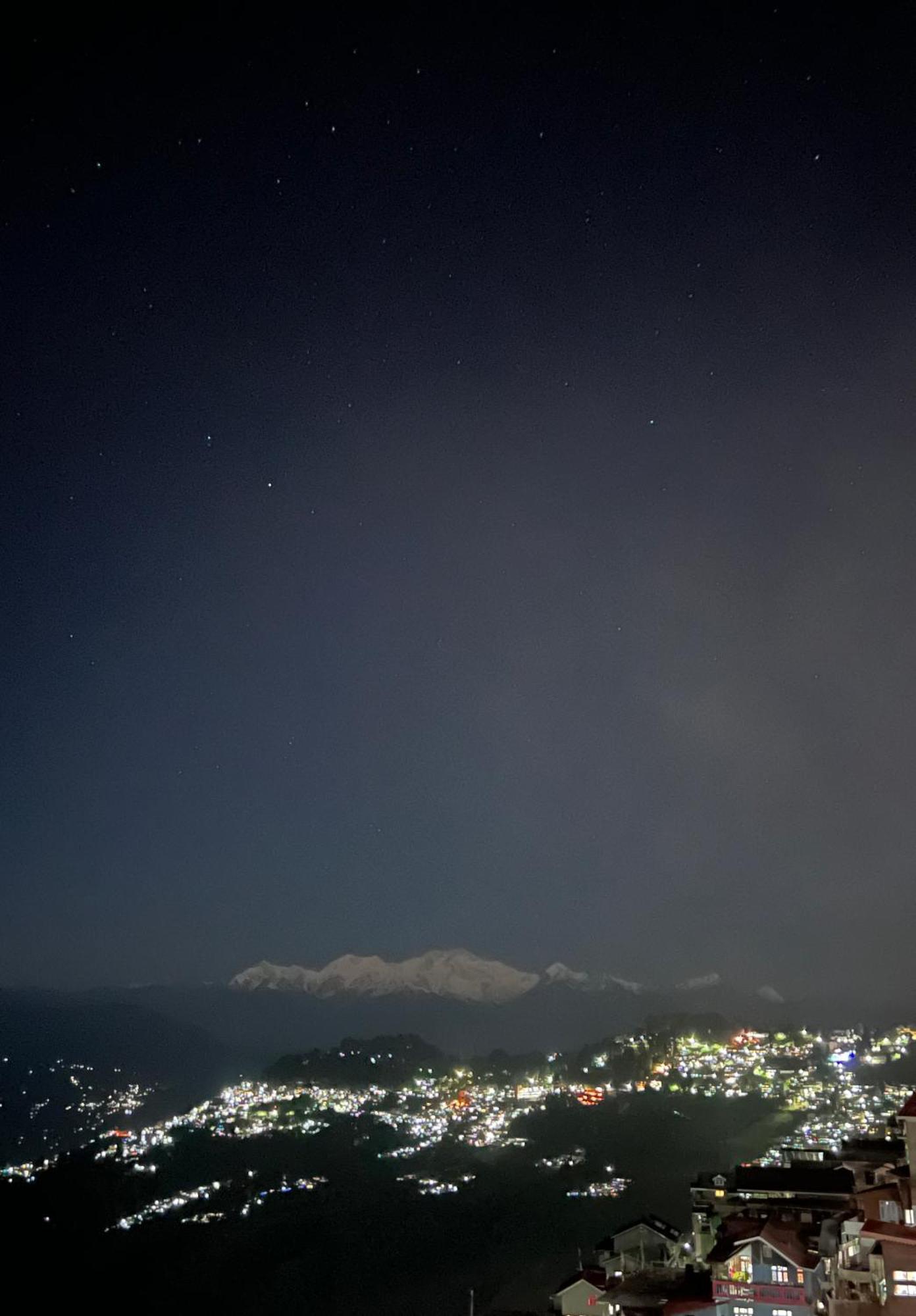 Dew Drops Guest House Darjeeling  Bagian luar foto