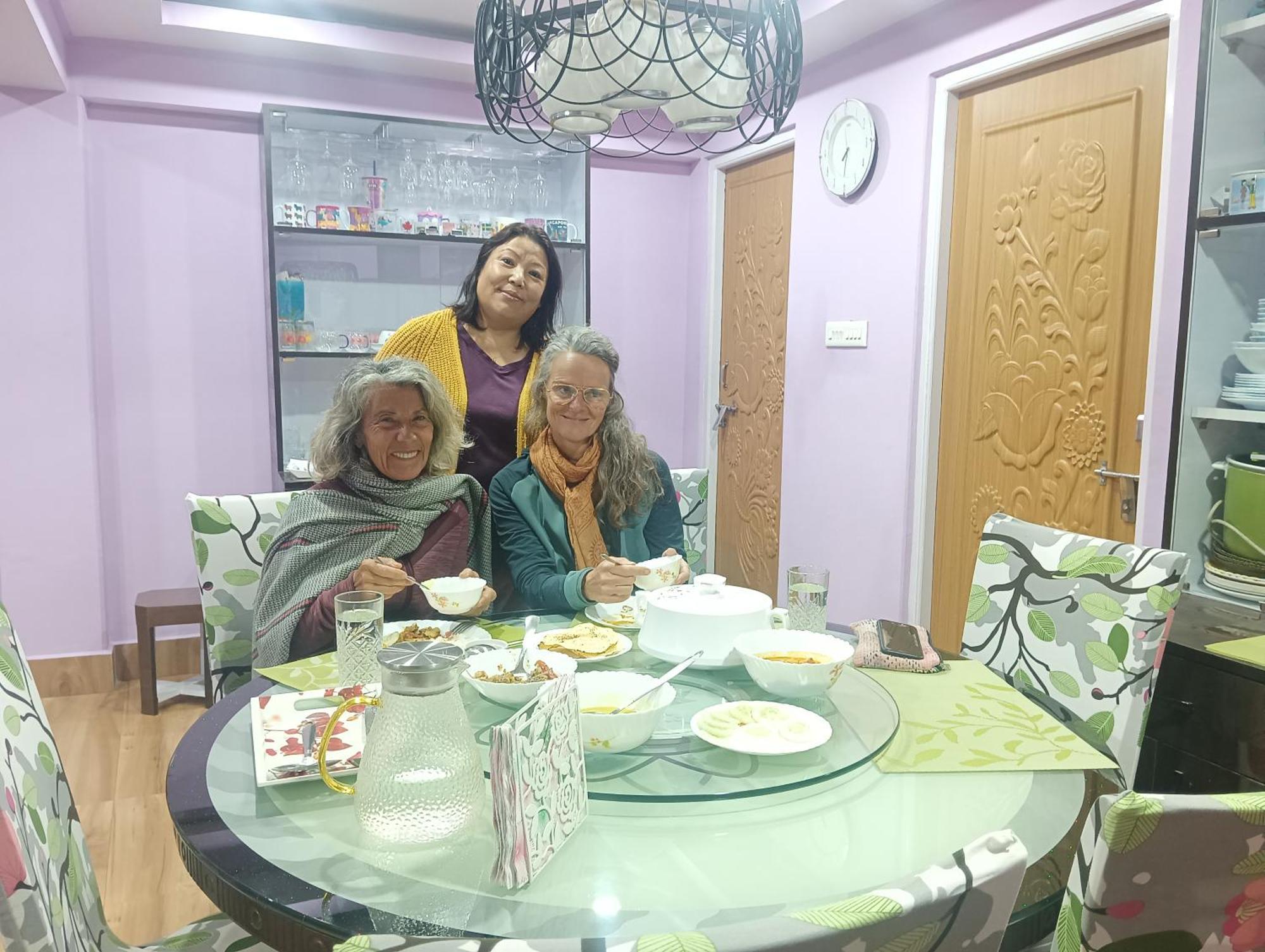 Dew Drops Guest House Darjeeling  Bagian luar foto