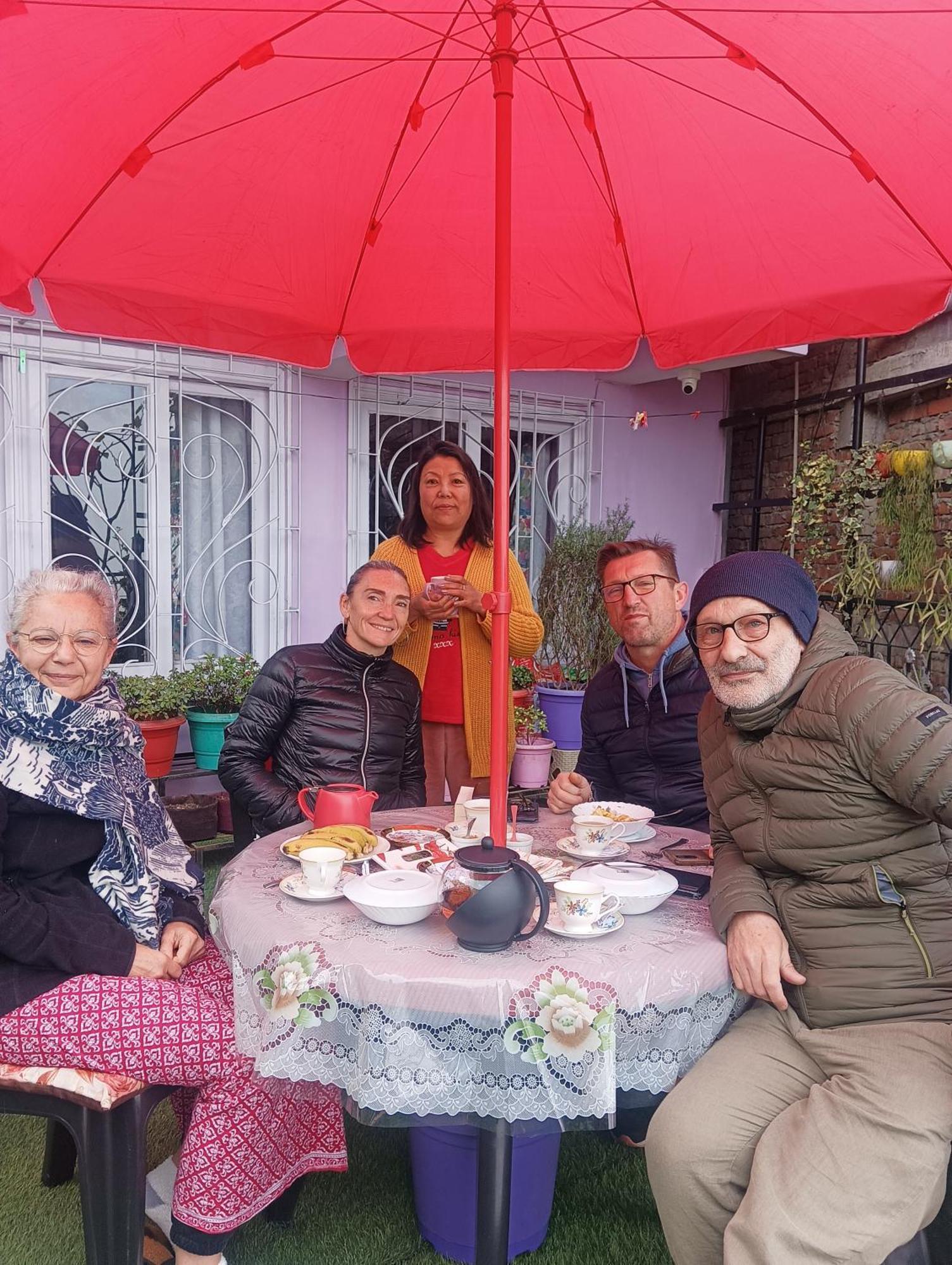 Dew Drops Guest House Darjeeling  Bagian luar foto